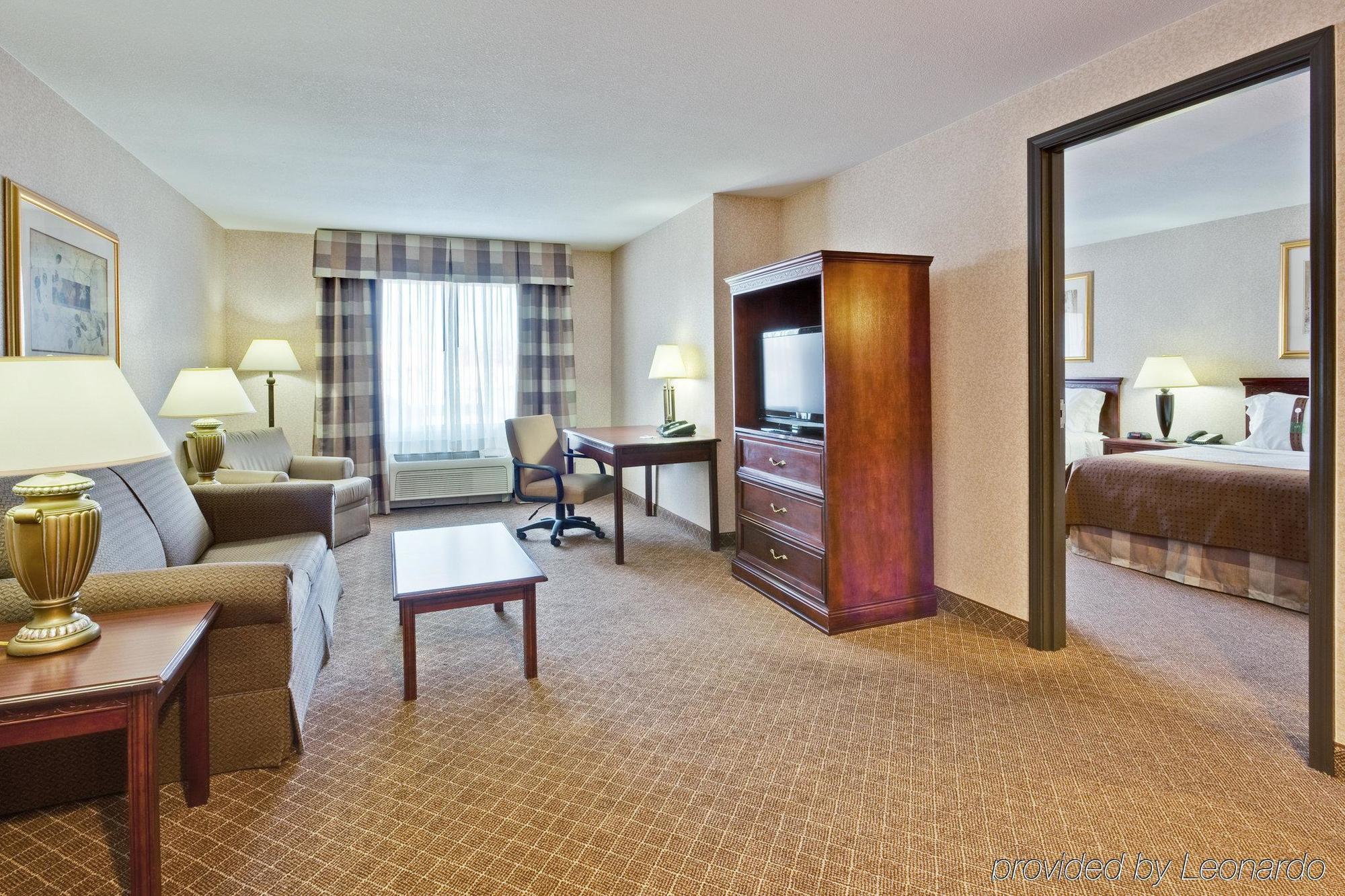 Holiday Inn Poplar Bluff By Ihg Oda fotoğraf